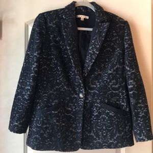 CAbi fully lined jacket. Size 6. Style #109.